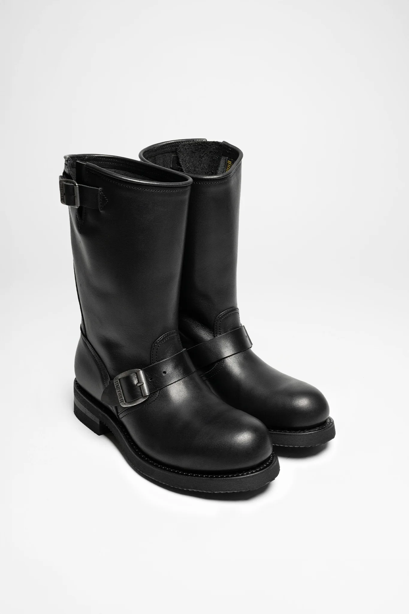 1590 Unisex Schwarz